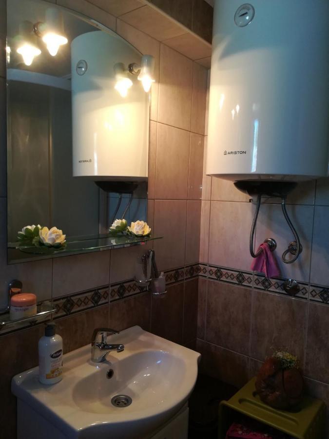 Holiday Home Radus Вирпазар Екстериор снимка